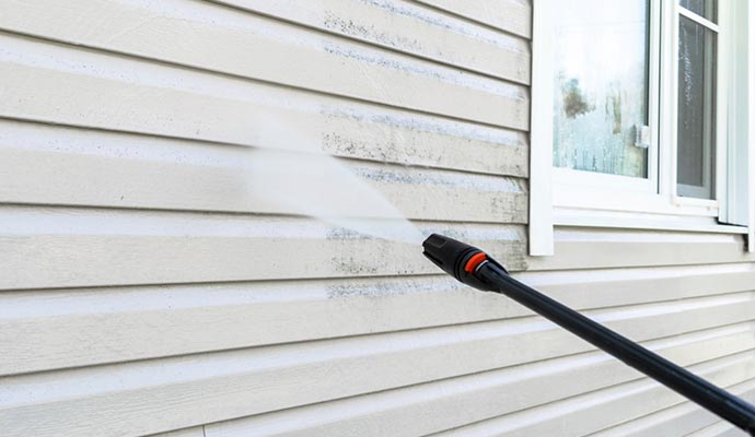 Commercial Pressure & Soft Washing Services in Cincinnati