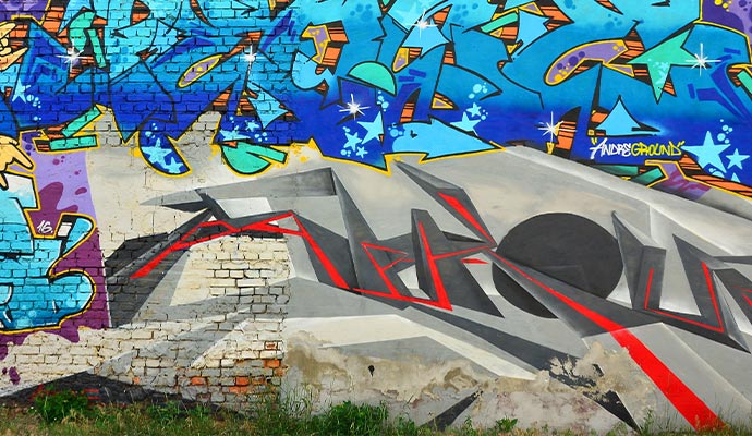 Commercial graffiti removing