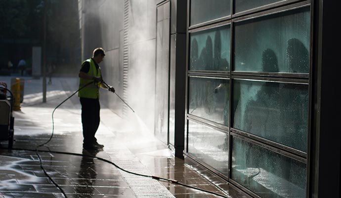 Pressure washing service in commercial space