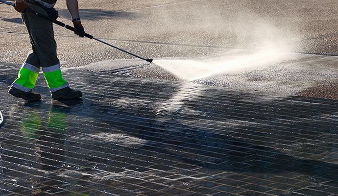 Gas station pressure washing