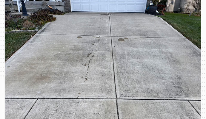 cleaning brick paver with pressure wash