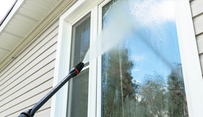 window cleaning with pressure wash